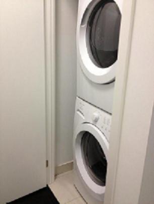 Square One Fully Furnished Suite Mississauga Exterior foto