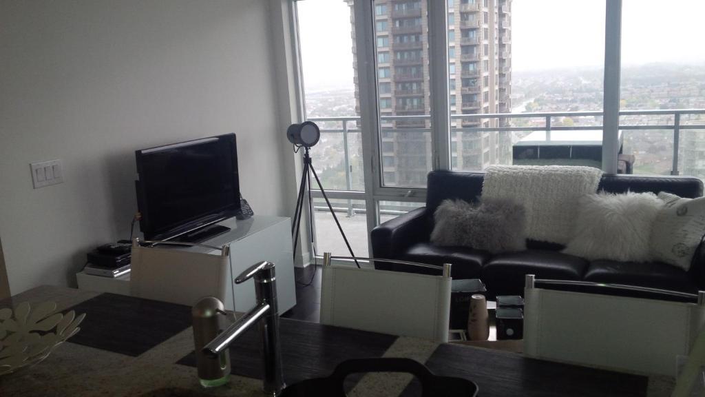 Square One Fully Furnished Suite Mississauga Zimmer foto
